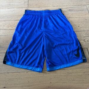 Nike Men's Vibrant Blue Athletic Shorts With Camo Accents loose Fit Sz L NWT‎